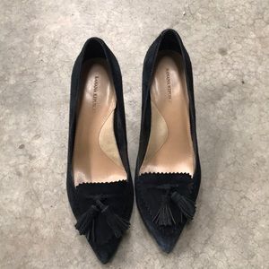 BANANA REPUBLIC TASSEL PUMP
